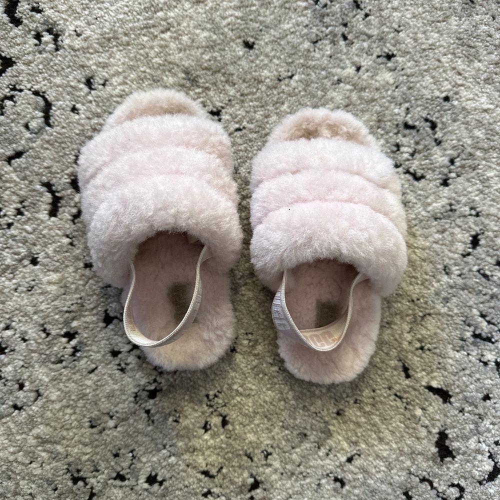 Girls Pink UGG fluff yeah slides